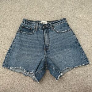 Abercrombie Curve Love High Rise Dad Short